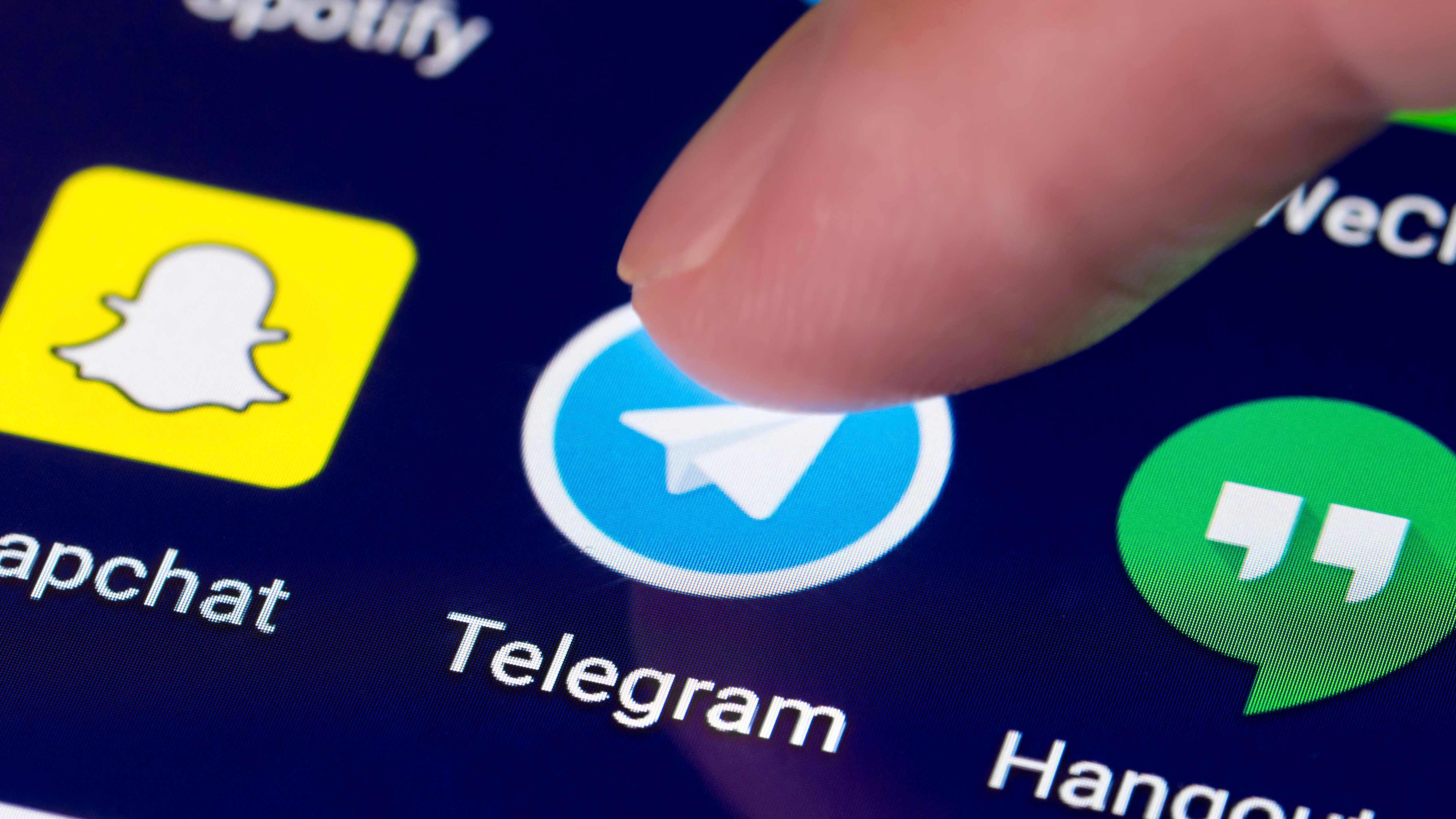 Don't randomly add people when acquiring customers through Telegram Cloud Control! Screen out targeted followers first
